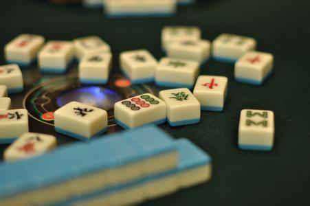 麻将单钓胜率判断指南：5个关键时机，满足其一就敢钓！