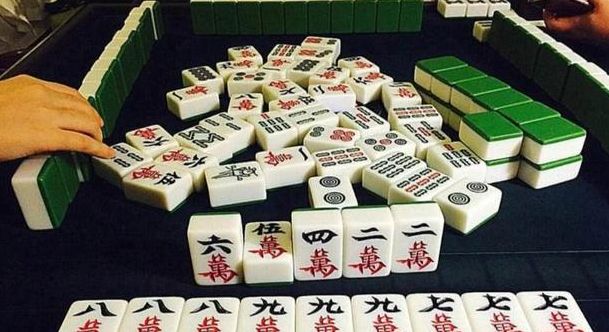 如何通过训练提高麻将游戏中的决策能力？（精准训练法，新手也能快速提升） 棋牌游戏 2025-12-28 52 麻将游戏